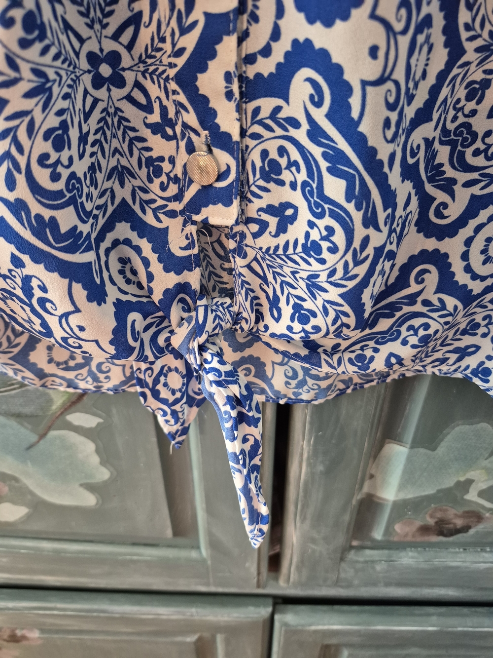 Kim Rogers Blue and White Printed Peasant Blouse - Picture 3 of 5